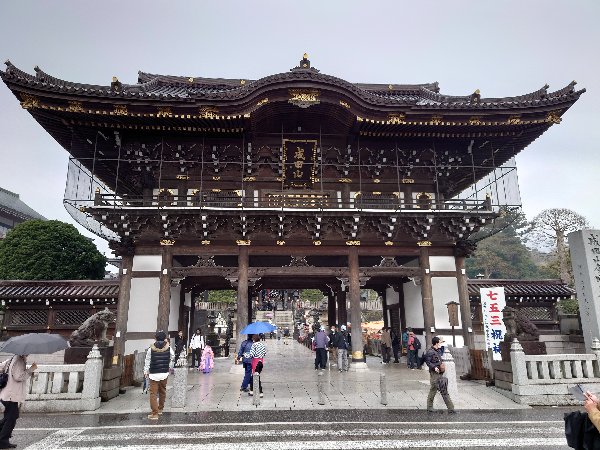 成田山新勝寺『総門』